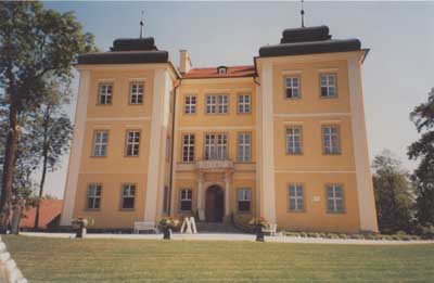 zdjęcie okładki Pałac w Łomnicy