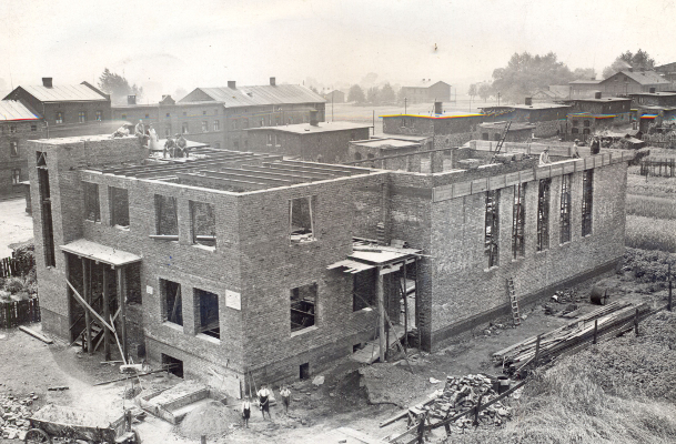 zdjęcie okładki [Stan budowy domu śpiewaczego na dzień 14.07.1938 r.]