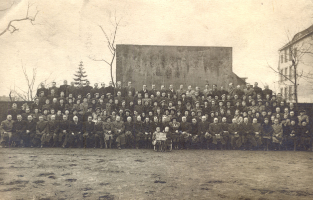 zdjęcie okładki 40-lecie Towarzystwa Śpiewu "Lutnia" Wirek  1909-1949. [Zarząd Okręgu Chóru z rodzinami]