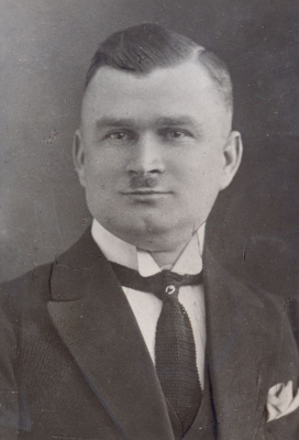 zdjęcie okładki [Alojzy Jankowski prezes Chóru "Słowiczek" w latach 27.11.1927 - 18.05.1928 r.]